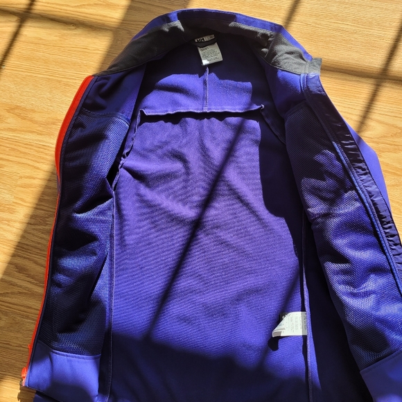 Ladies Helly Hansen jacket - Picture 4 of 7